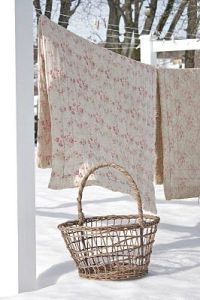 laundry in winter