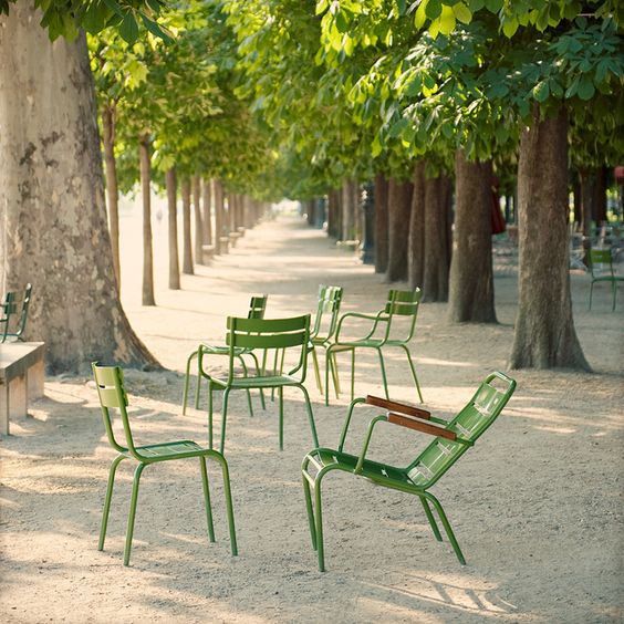 tuileries chairs